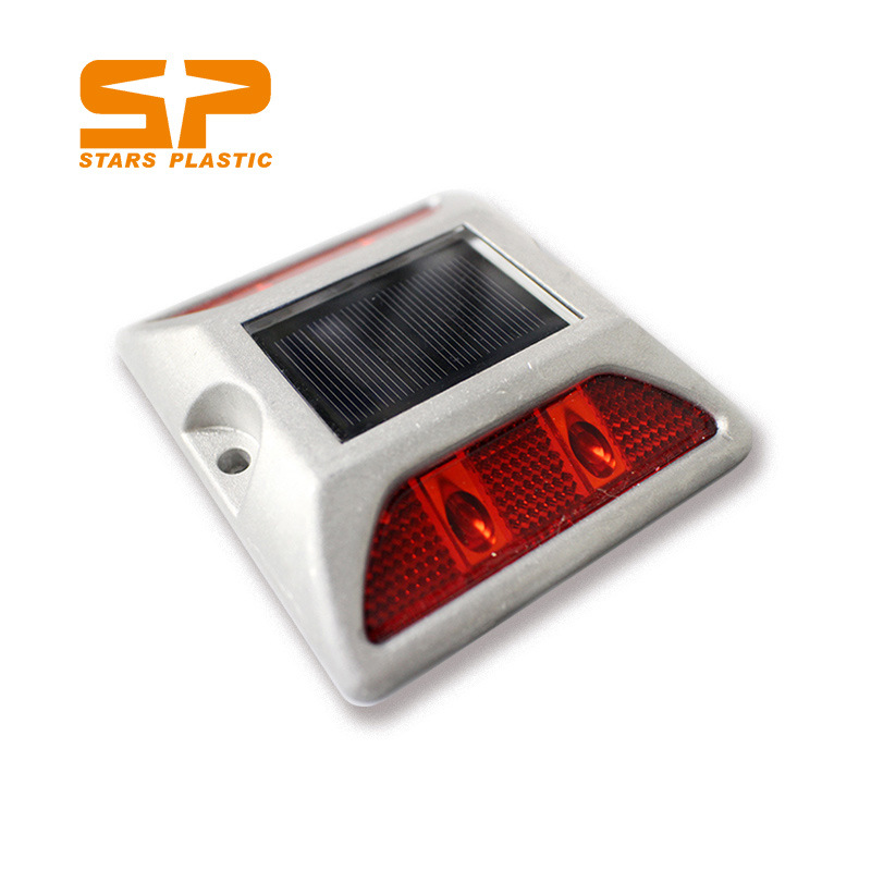 ̫���ܵ��������������⾯ʾͻ��·��˫�淢��LED�����ƾ��ÿ�