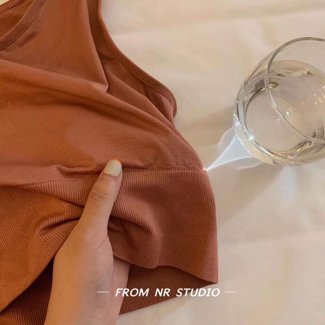 Pera de nieve popular mismo chaleco sin costuras deportes integrados almohadilla en el pecho empujar hacia arriba el desgaste exterior todo-juego tubo de las mujeres superior envuelto pecho ropa interior