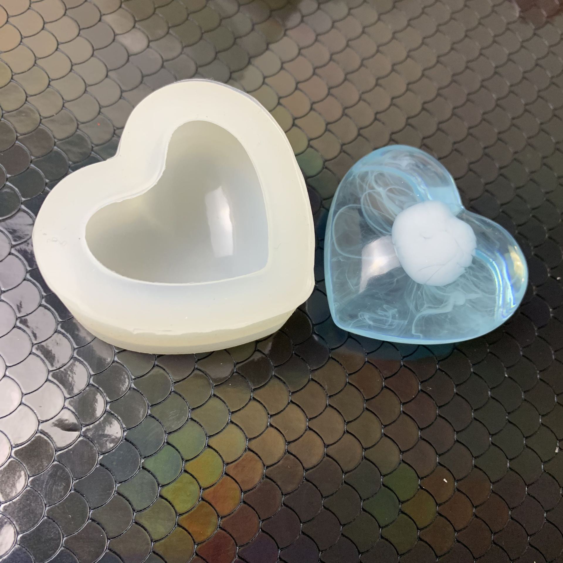 DIY cristal epoxi aromaterapia yeso espejo silicona tamaño tridimensional amor corazón epoxi molde joyería Decoración