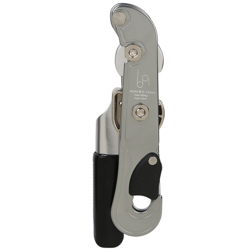 Factory direct sales outdoor mountaineering equipment hand-controlled descent device rock climbing downhill equipment slow descent device descent protection