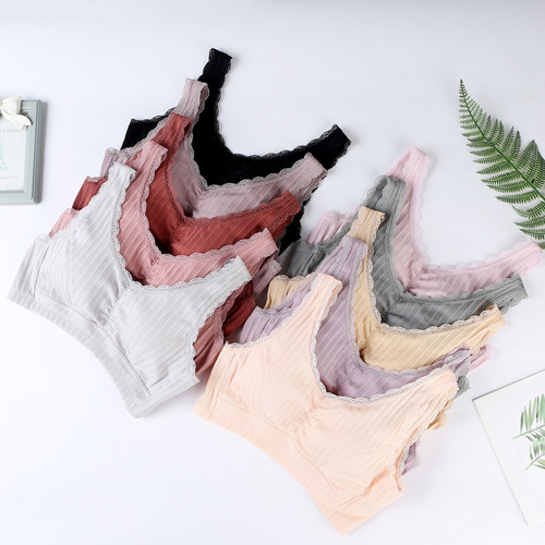 Manufacturer's middle-aged and elderly large size sports sleeping bra without buckle mother's underwear without rims breathable vest spring and summer