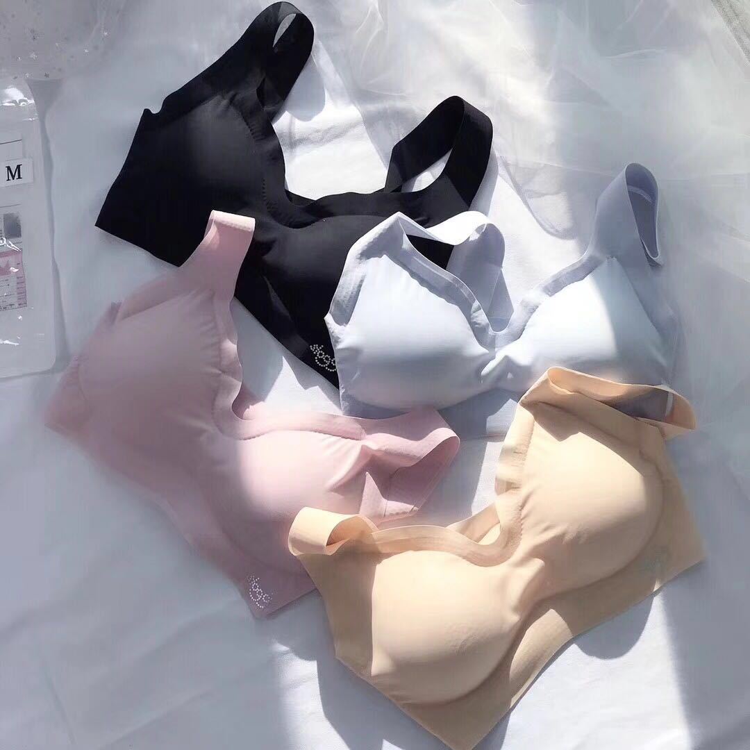 Chaleco de belleza inalámbrico sin costuras de una pieza ultrafino Candy Ice Silk Peace of Mind Candy Girl envuelto en el pecho sujetador para dormir