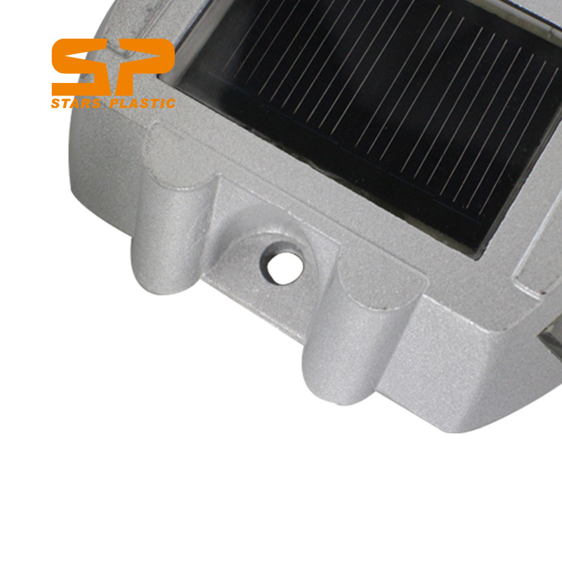 ̫���ܵ�������ȫ����LED��·͹���־�յ������Ʒ����ײ����