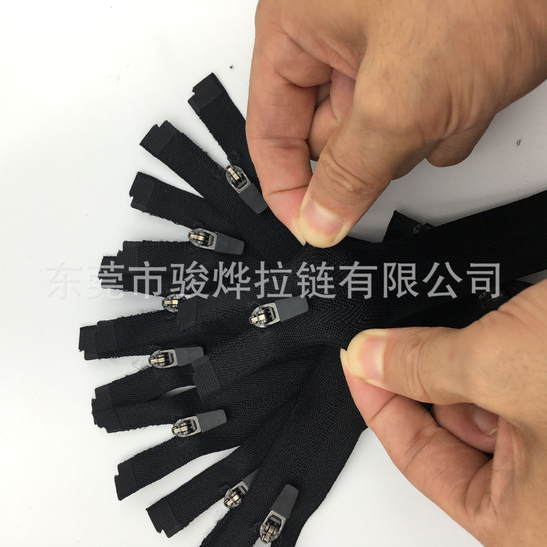 3号尼龙松紧开尾拉链 3#尼龙弹力拉链 3号尼龙松紧拉链码装