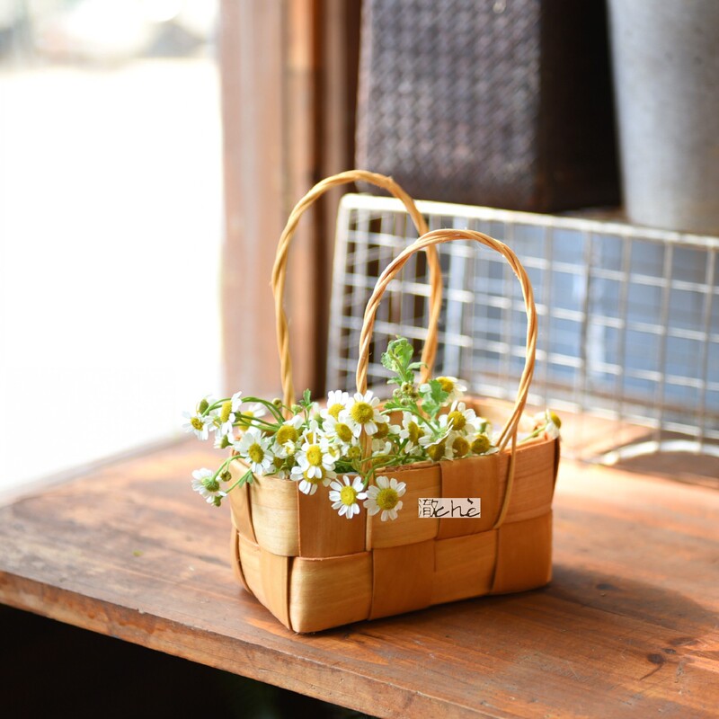 Square mini flower basket storage basket with wood chips Square mini flower basket storage basket with wood chips