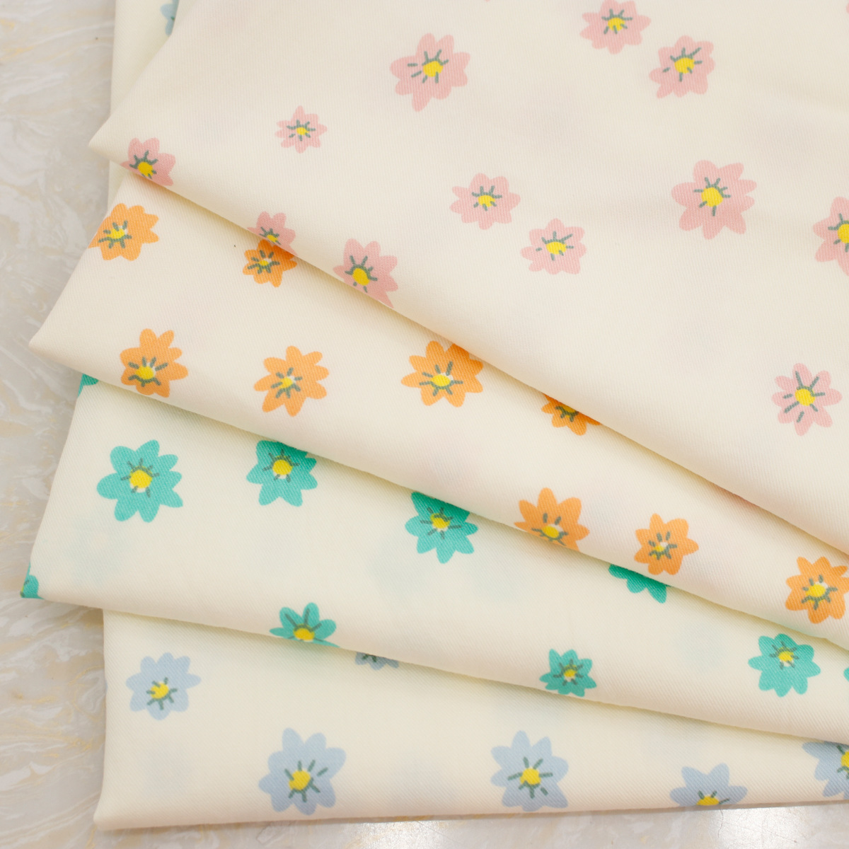 秋款新品小雏菊碎花印花布料 女童女装连衣裙纯棉面料