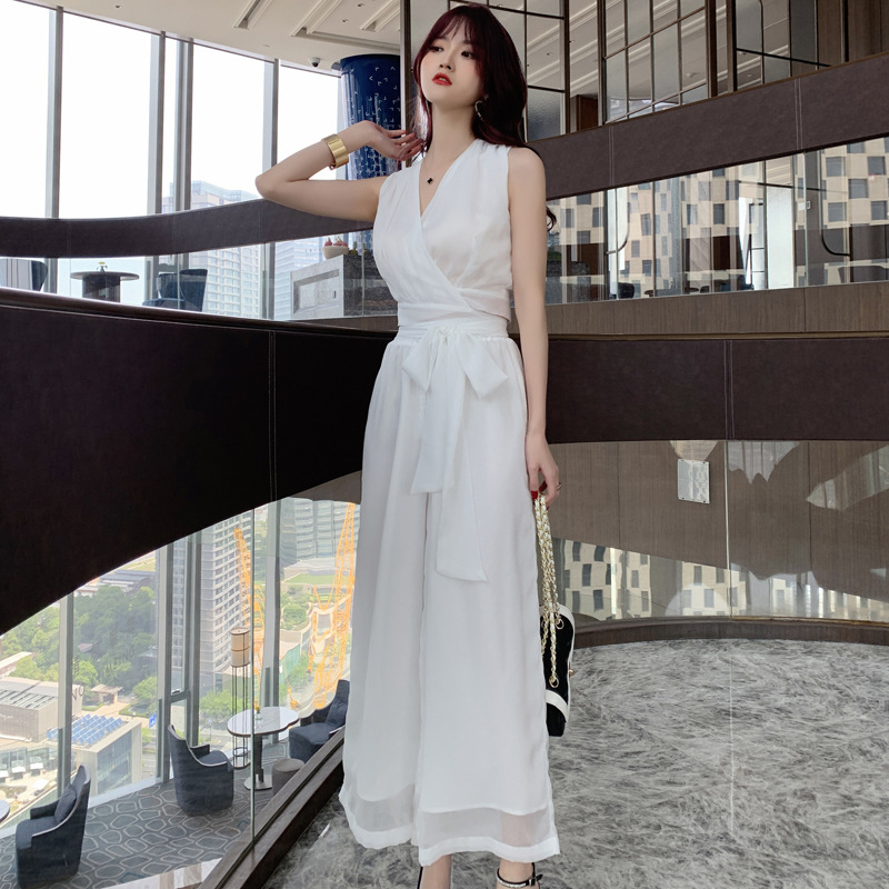Bộ áo voan không tay cổ V phối dây buộc và quần ống rộng hai mảnh — Màu trắng