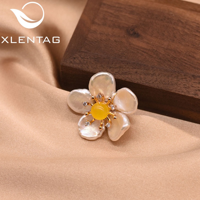 Corsage perla de alto sentido barroco perla flor broche temperamento versátil alta calidad PIN al por mayor natural