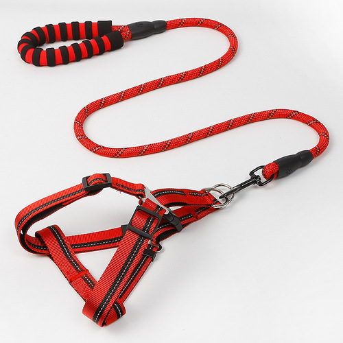 Wholesale Pipitao new medium and large dog leash EVA reflective silk nylon chest and back traction rope