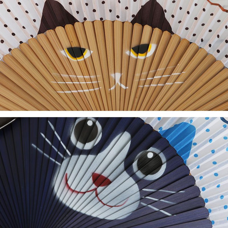 Pintura de estilo japonés ventilador plegable de estilo japonés pintado a mano gato de dibujos animados ventilador de bambú de dibujos animados niños ventilador danza cheongsam ventilador al por mayor