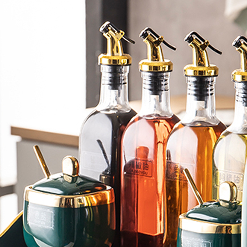 Fábrica directa galvanoplastia botella de aceite de oro boquilla tipo de prensa tapón de botella de aceite a prueba de fugas botella de aceite vinagre hervidor tapa boquilla de guía de aceite