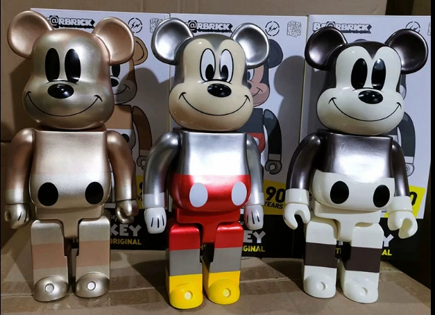 Бурабрикк конструктор? - неверно. Смысл: Bearbrick куклы лепные украшения 400