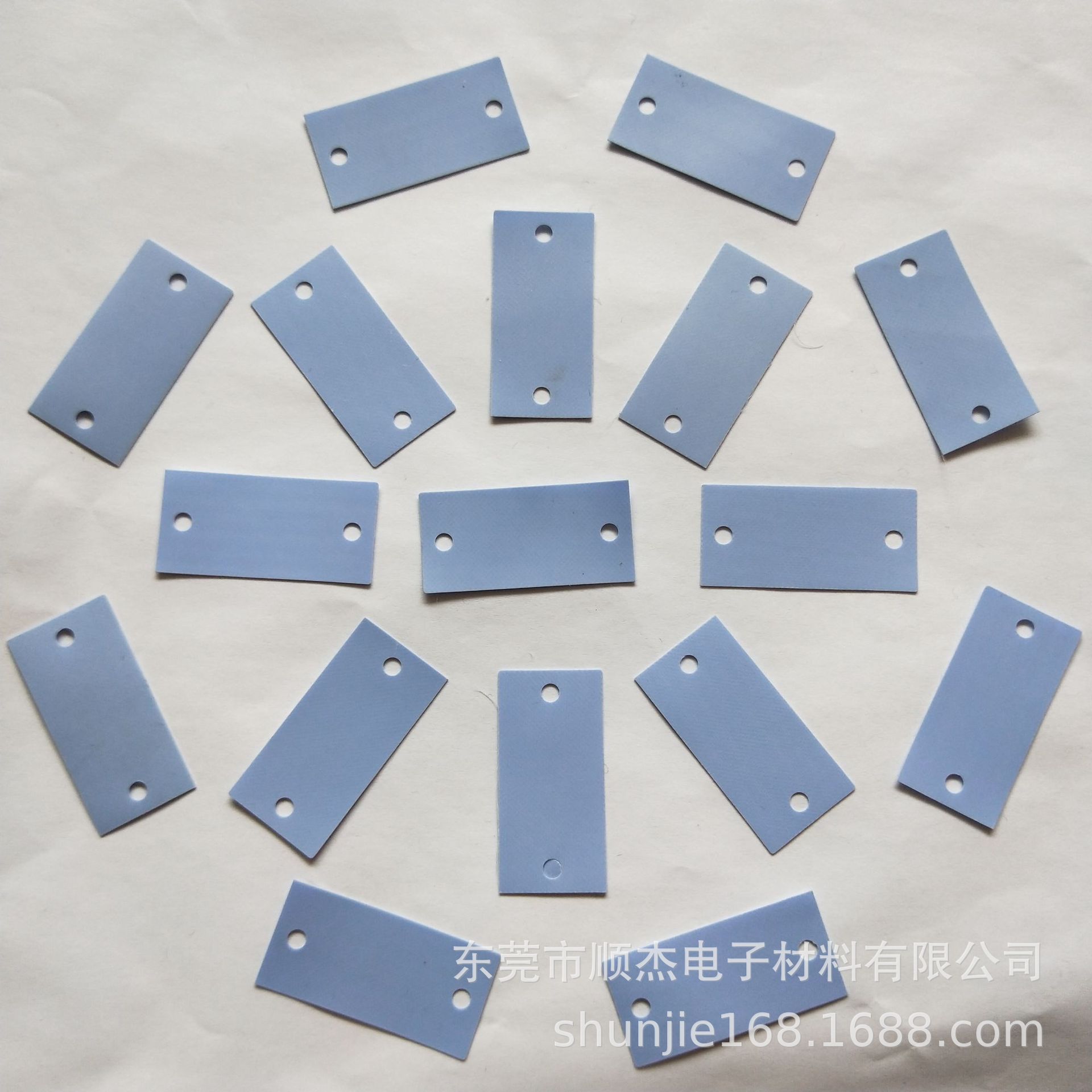 东莞导热矽胶片电源防火阻燃绝缘垫片电池导热垫任意规格形状定制