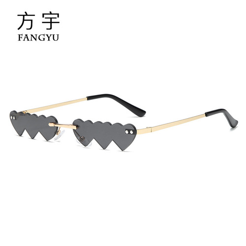 New Heart to Heart Fashion Sunglasses Metal Frameless Funny Niche Sunglasses Cross-border Party Personalized Glasses Wholesale