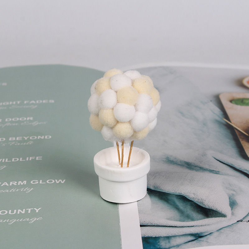 Perfume de automóvil adornos mini maceta de flores voladores de cabina globos montados en automóviles chicas corazón bola peluche adornos lindos decoración creativa