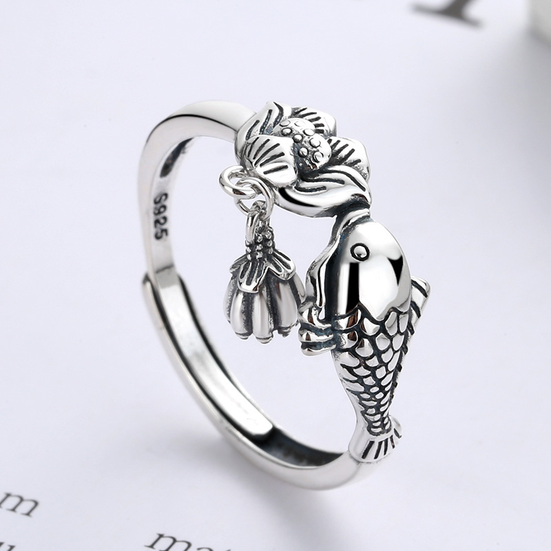 Retro ethnic adjustable ring with tassels
