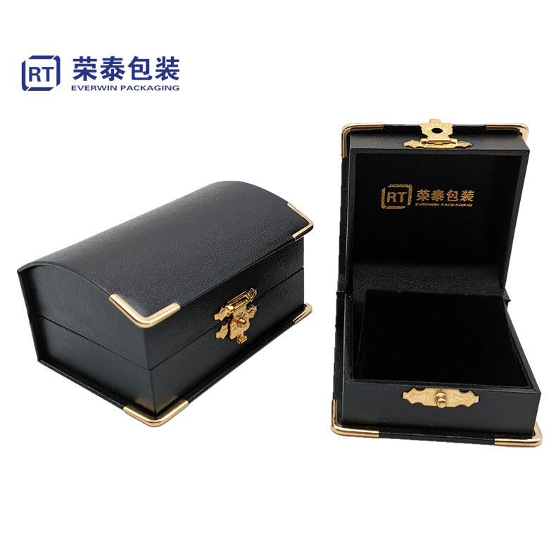充皮纸珠宝首饰盒 项链戒指吊坠锁扣包装盒 镶金边复古烫金礼盒