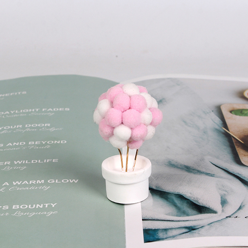Perfume de automóvil adornos mini maceta de flores voladores de cabina globos montados en automóviles chicas corazón bola peluche adornos lindos decoración creativa