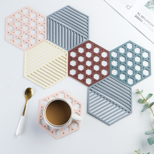 Nordic dining table mats, insulation mats, pot mats, home kitchen simple thickened anti-scalding placemats, plate mats, bowl mats, tea coasters