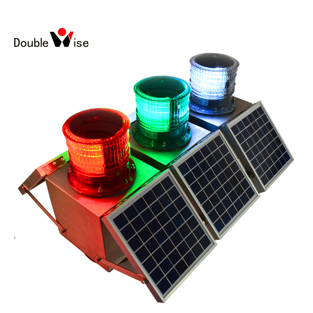 Solar Navigation Light for Boats, 6 Nautical Miles