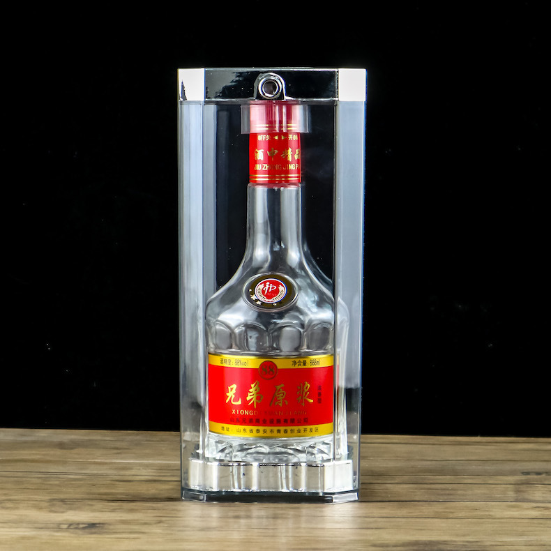 制作五粮液型晶质料白酒瓶 方形透明塑料礼品盒 上启盖亚克力酒盒