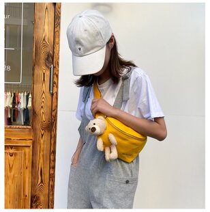 Cartoon chest bag, cute small bag, fashionable travel bag strap, with little bears, Korean style