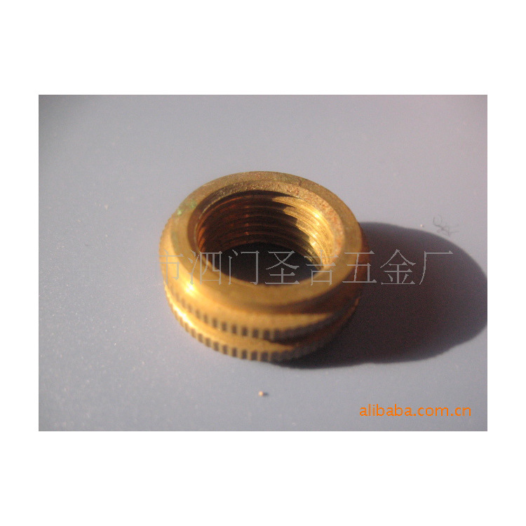 供应车载水箱五金配件 多通途五金配件 螺纹螺丝欢迎咨询