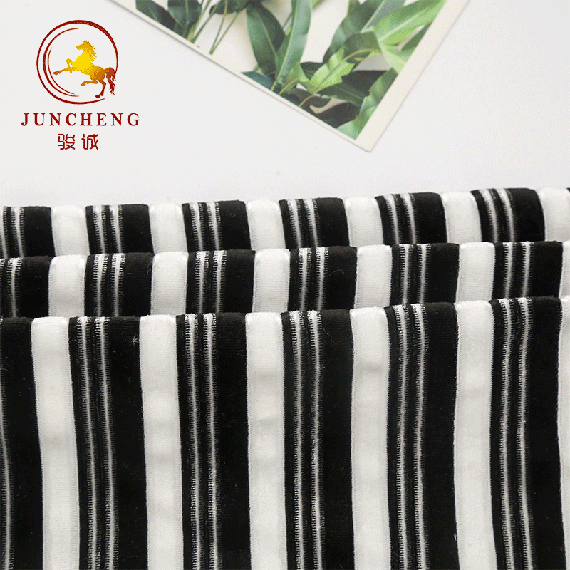 黑丝韩国绒条绒品质优良用途广泛家纺面料服装面料海宁骏诚纺织
