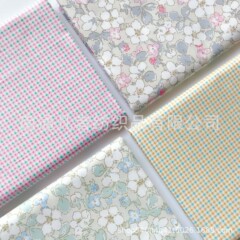 美しい花の純綿のツイルのプリントのバラの布地のベッドの製品の服の手作りのベッドの装飾の生地