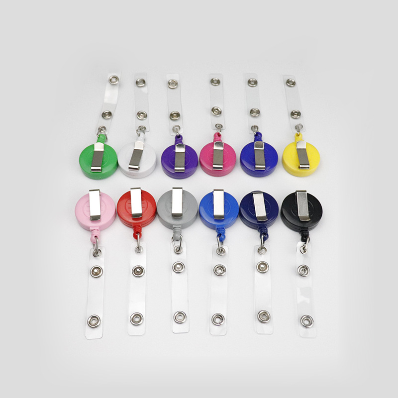 Office Easy-pull hebilla insignia certificado Easy-pull caja de tarjeta personalizada insignia cordón cara sonriente hebilla telescópica control de acceso 12 colores