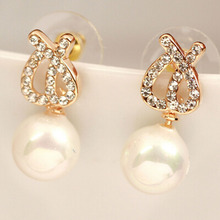 韩版优雅百搭闪钻珍珠耳钉 超闪耳饰 防过敏保色电镀耳环热销