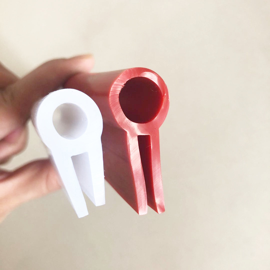 供应U型硅胶密封条除尘器门硅胶条设备密封条