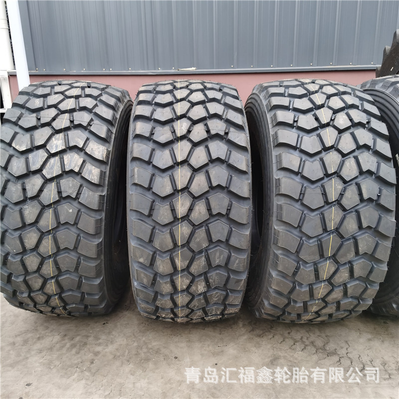 出口/批发沙漠运输车轮胎24R21 可供出口