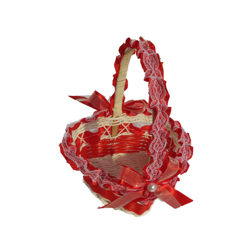 Wedding red festive flower basket candy handmade woven tote basket Western wedding heart-shaped petals scattering basket