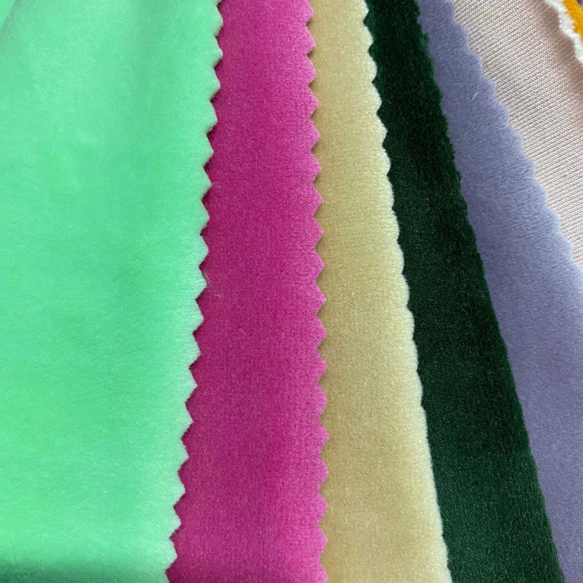 Tejido de lana de zorro plateado 185 ancho de agua elástico tela de ropa de peluche corta juguetes tela de abrigo