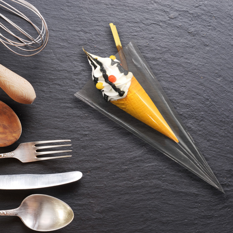 En stock OPP triángulo bolsa de alimentos para hornear dulces bolsa cono de helado de chocolate caramelo bolsa de embalaje de palomitas de maíz