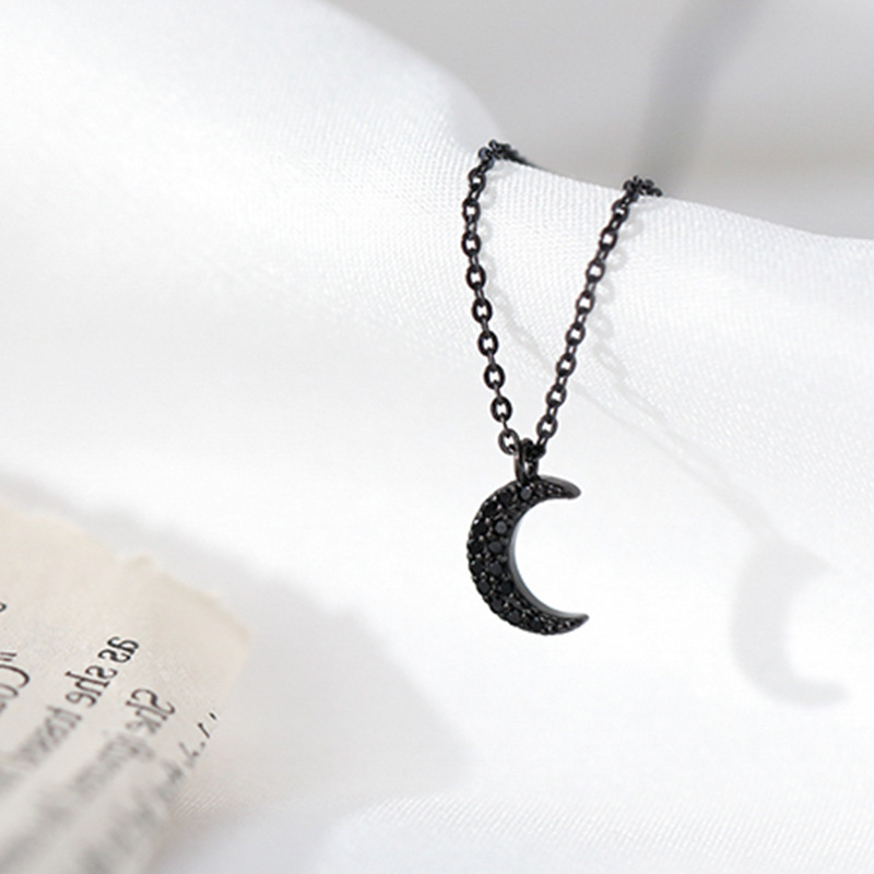 Fashionable New 925 Silver Crescent Necklace For Girls, Forest-style Black Diamond Moon Design, Student Model, Wholesale_voghion.com