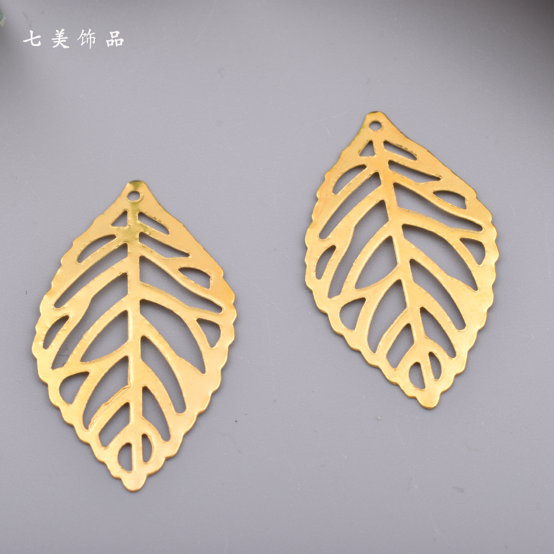 DIY accesorios para el cabello material hojas huecas metal flor pieza nupcial tocado accesorios multi-especificación accesorios antiguos oro y plata