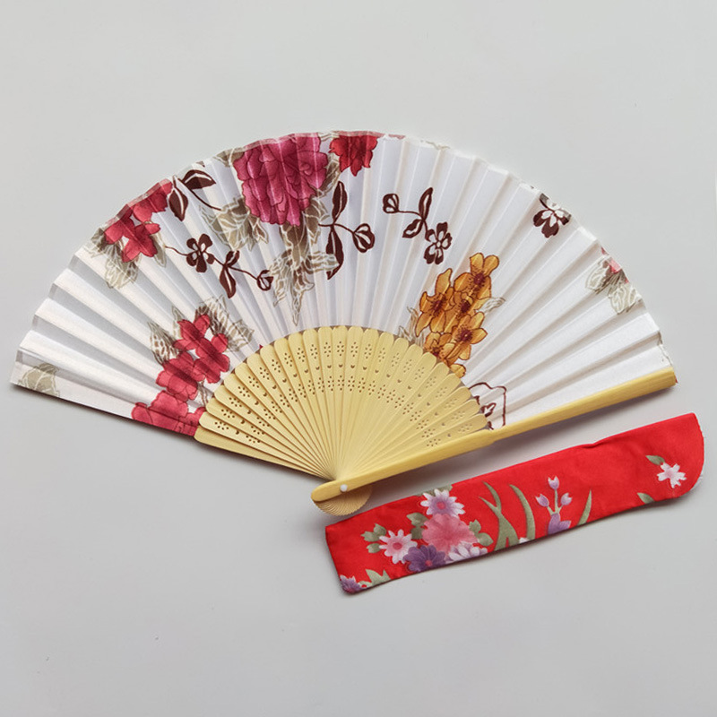 En stock ventilador de tela satinada multicolor opcional ventilador plegable de las mujeres vino rojo más bolsa de ventilador estilo japonés y ventilador
