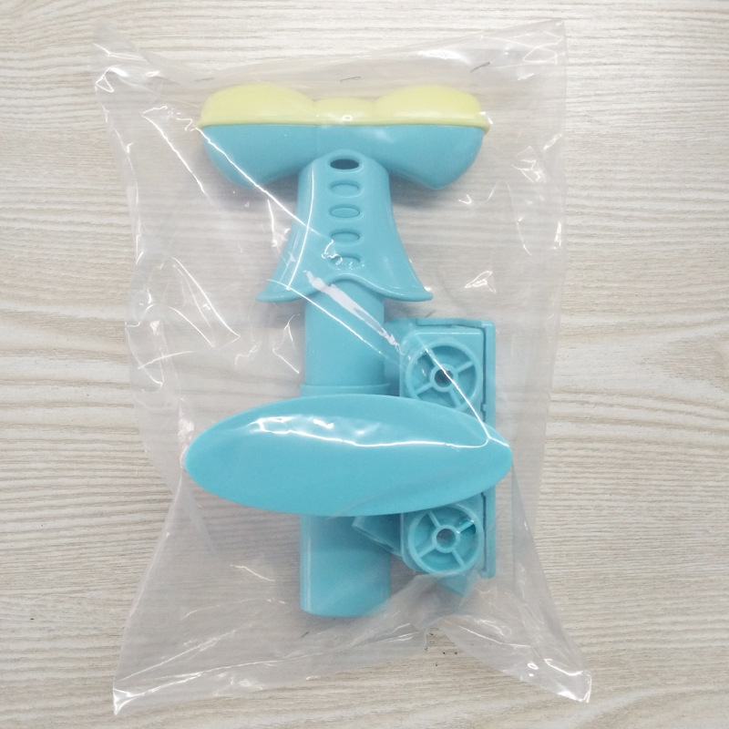 Simple bags in blue (no color box)