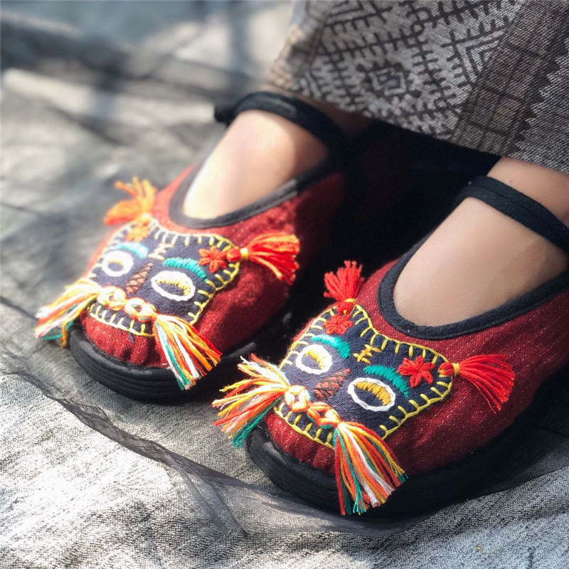 Tiger head shoes pure handmade embroidered shoes Thousand layers of…