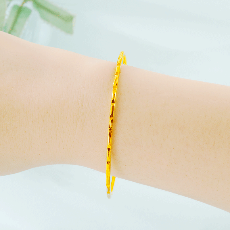 Luz imitación de lujo 18K oro bobina pulsera pequeña pulsera fresca chica lluvia de meteoros pulsera de oro Vietnam