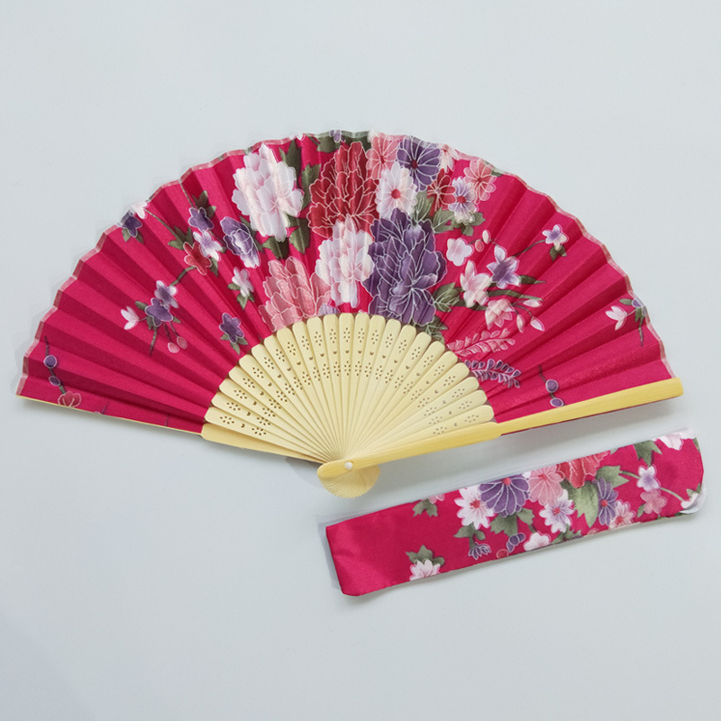 En stock ventilador de tela satinada multicolor opcional ventilador plegable de las mujeres vino rojo más bolsa de ventilador estilo japonés y ventilador