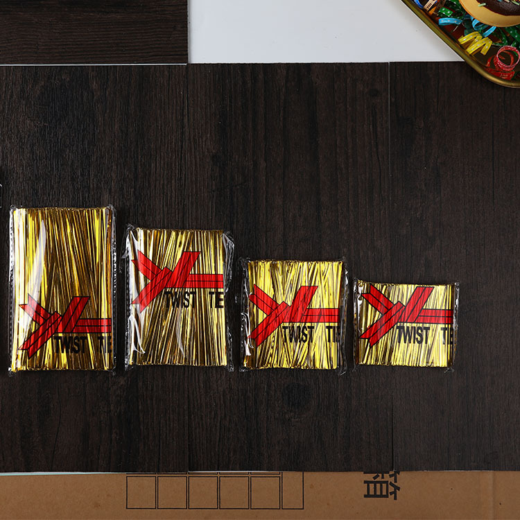 Fábrica al por mayor alambre de metal lazo decorativo regalo bolsa de pan Lollipop corbata cuerda en stock al por mayor