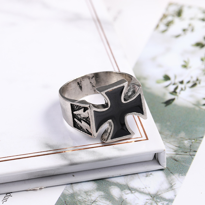 Wish Hot Selling Men's Personalized Retro Cross Ring Innovative Retro Trendy Cross Ring Factory Direct Sale