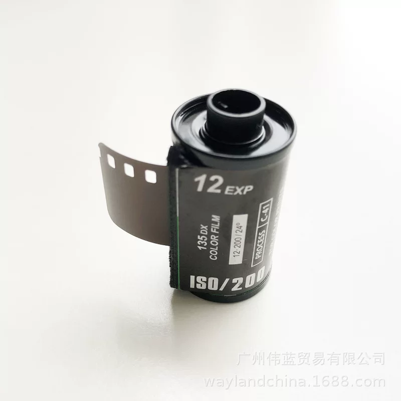 12 EXP fool camera film 135 film 35mm negatives 400 degrees ISO200 color negative film date new