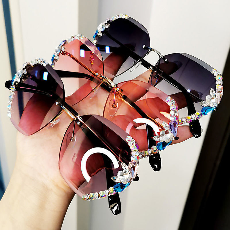 2023 new sunglasses women's UV protection sun protection round face slimming Internet celebrity rhinestone sunglasses women's ins Korean fashion