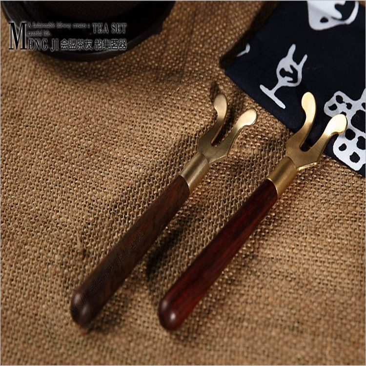 New creative pure copper kettle clamp wooden handle kettle fork teapot lid clamp Kung Fu tea ceremony accessories manufacturer supplies