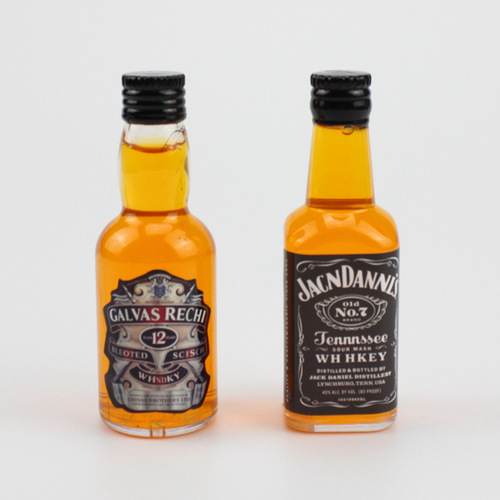 Simulated whiskey and wine ornaments, mini wine bottles, men's Father's Day card, birthday cake baking decoration