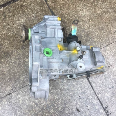 2.8T pickup truck trainer – Engine assembly
